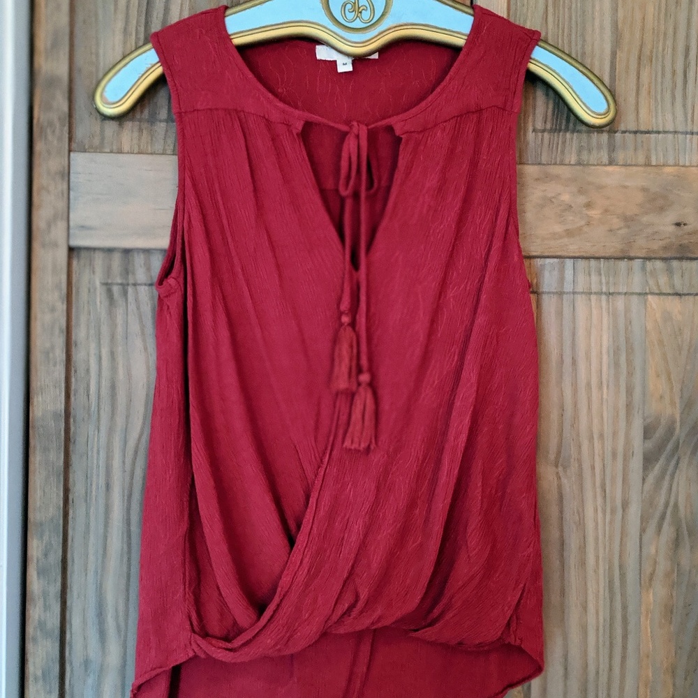 ❗️2 for $10  Deep Red High Low Drape Top